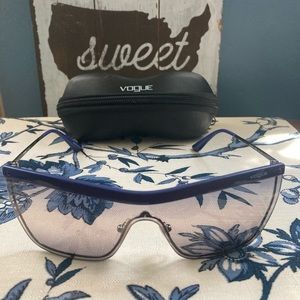 VOGUE Sunglasses